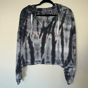 SO lounge life sweatshirt cropped v neck